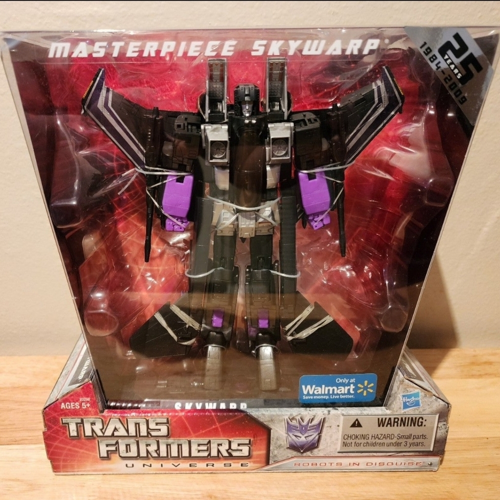 Hasbro Transformers Universe 25th Anniversary Masterpiece Skywarp
